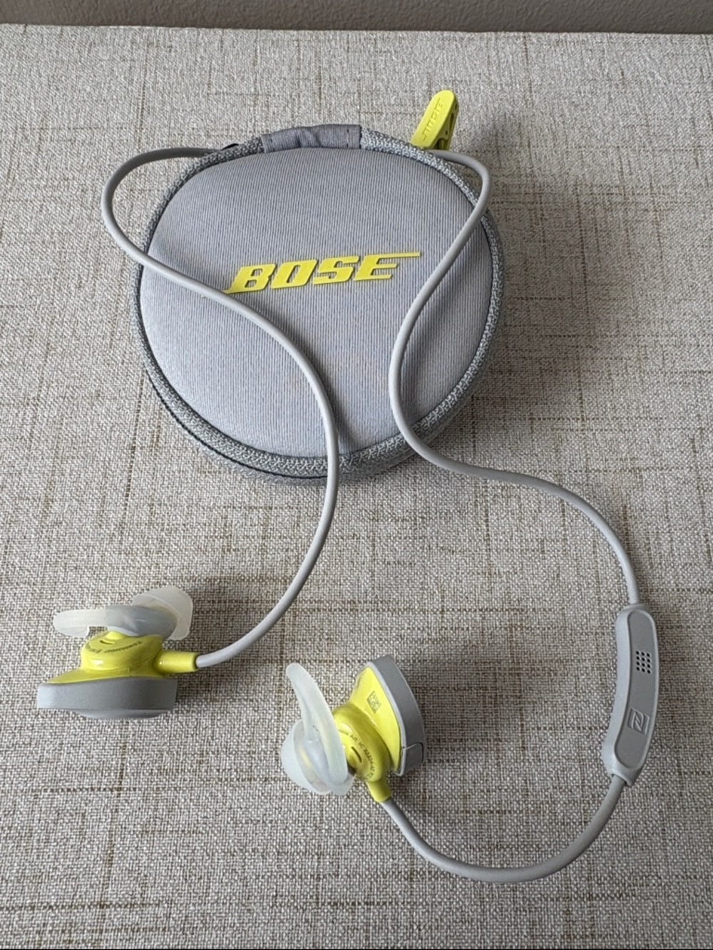 Bose Yellow and Gray In-Ear Headphones with Zipper Carry Case